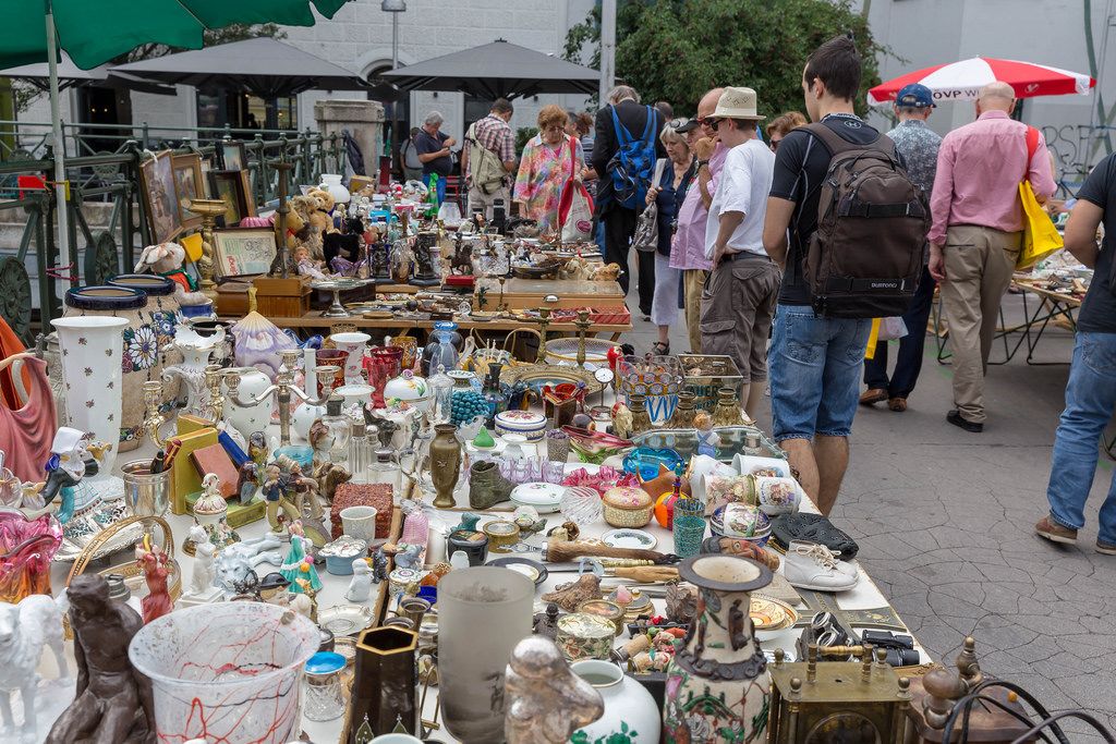 Illustration de brocante